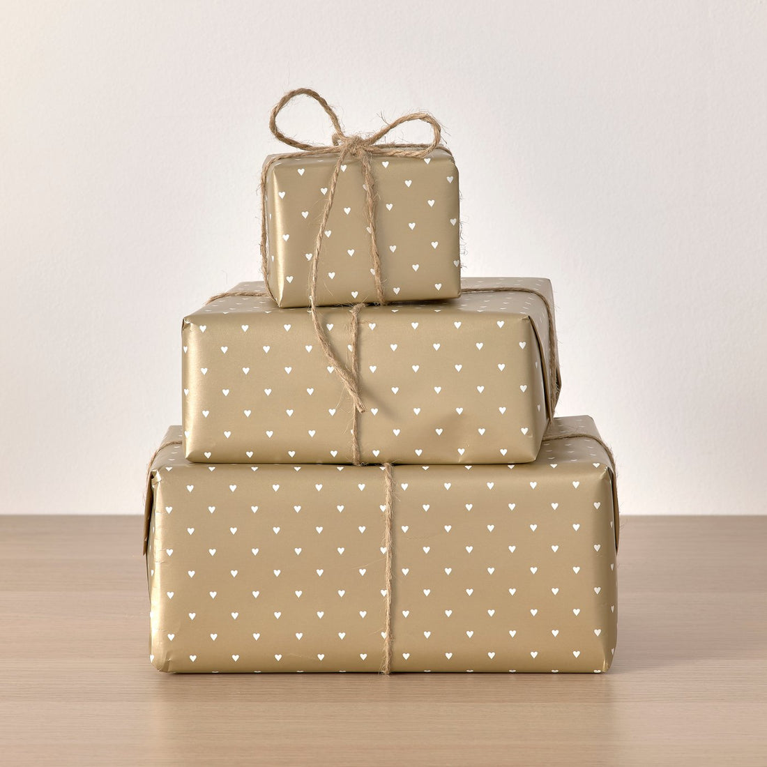 Wedding Gifts That Start a Home Beautifully