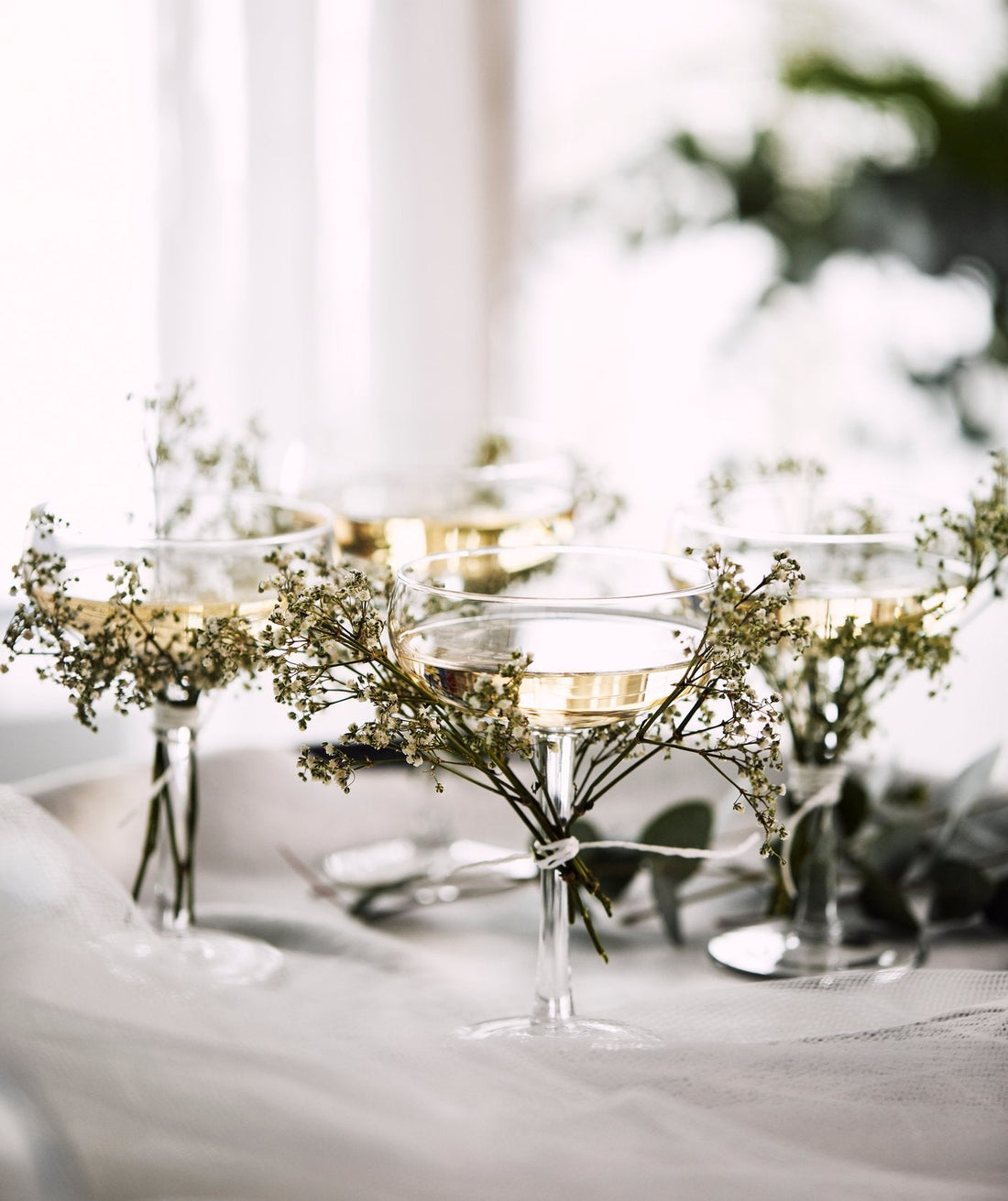 Quiet Elegance for Your Dining Table