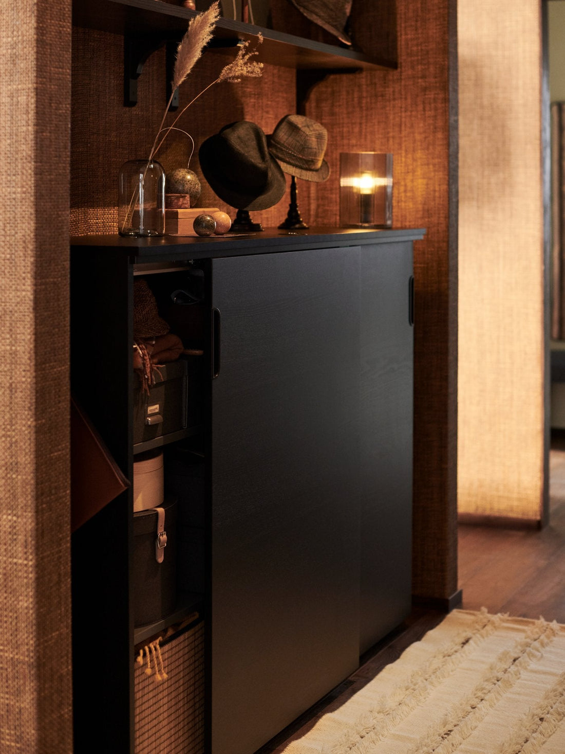 Clever Storage Behind Closed Doors