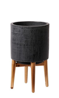 Flower pots and planters