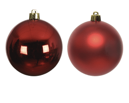 Set of 4 red plastic Christmas baubles