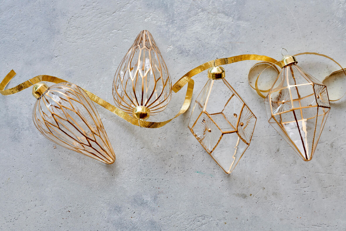 Gold and clear glass ornament, height 12 cm