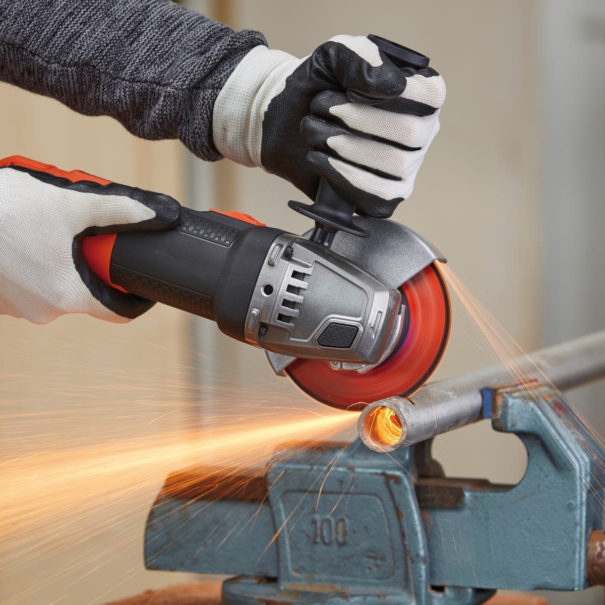 Bricocenter BLACK+DECKER GRINDER KG911-QS DIAM 115 MM 900 W