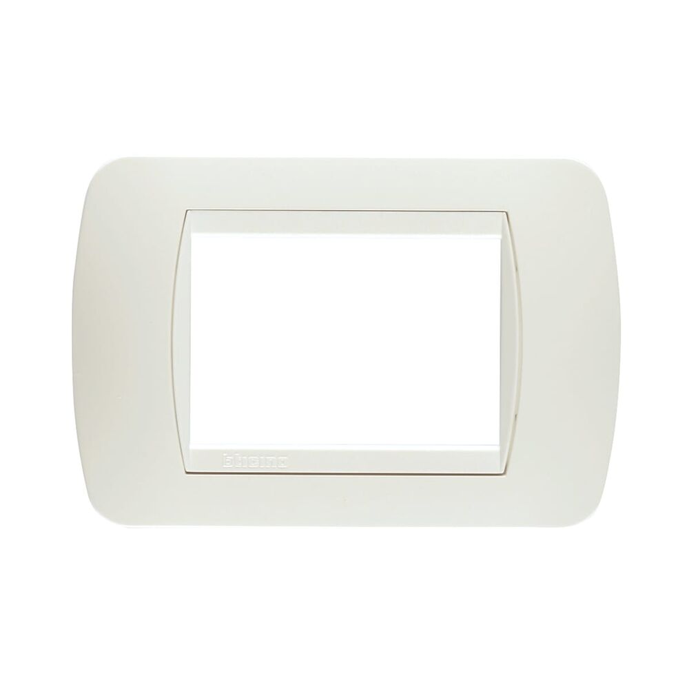 PLATE LIVING INTERNATIONAL 3 PLACES TOTA