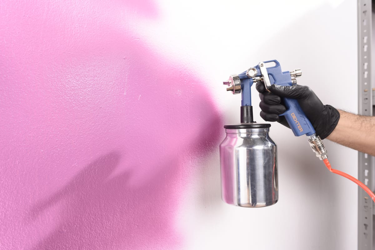 DEXTER AIRBRUSH WITH LOWER TANK, 8 BAR