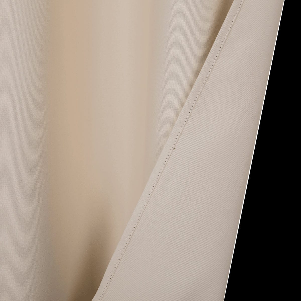 Bricocenter CURTAIN ALYCIA BLACKOUT ECRU 140X280 CM WITH EYELETS