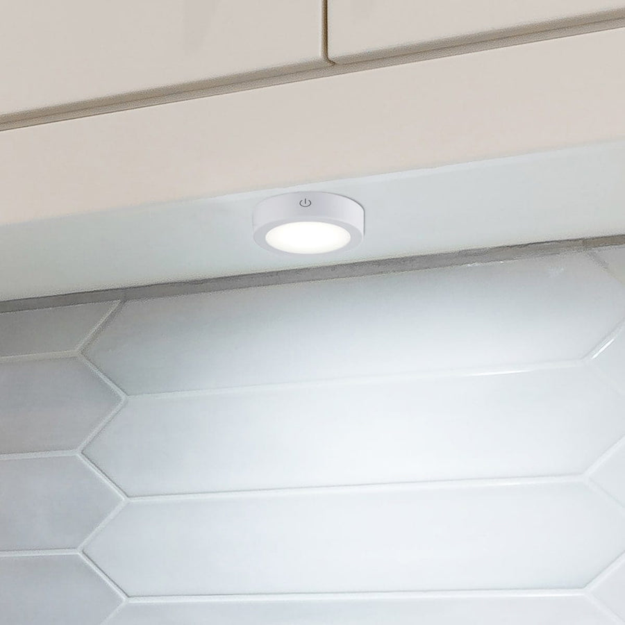 Bricocenter PUNTO LUCE LAKAO PLASTIC WHITE D7 CM LED 210LM NATURAL LIGHT WITH USB