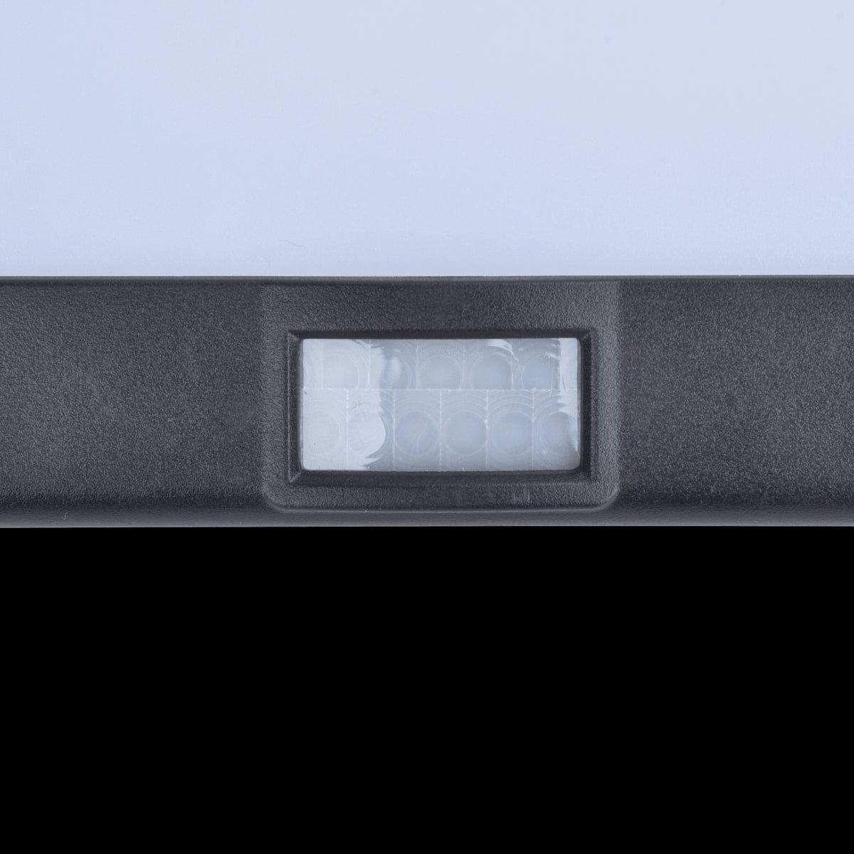 Bricocenter SOLAR WALL SCONCE FANO PLASTIC BLACK LED 8W WITH SENSOR IP54