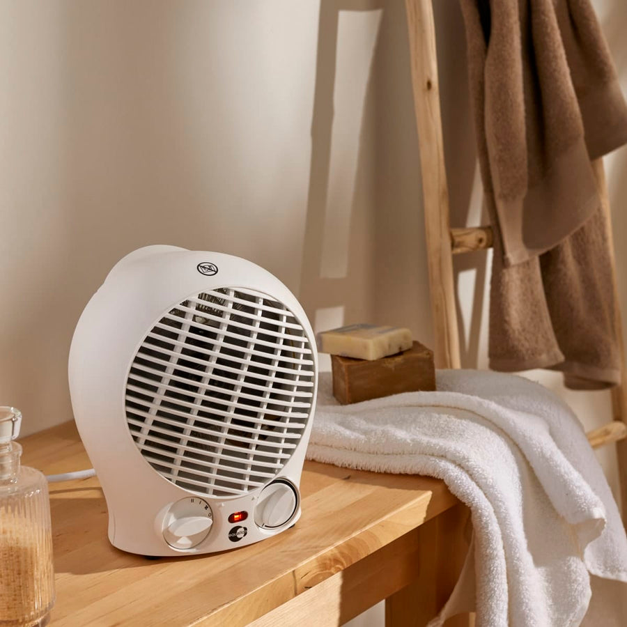 Bricocenter TERMOVENTILATORE 3 POTENZE VENTILAZIONE/ 1 / 2 KW BIANCO MIS 18 X 14,7 X 21,4 CM 0,9 KG