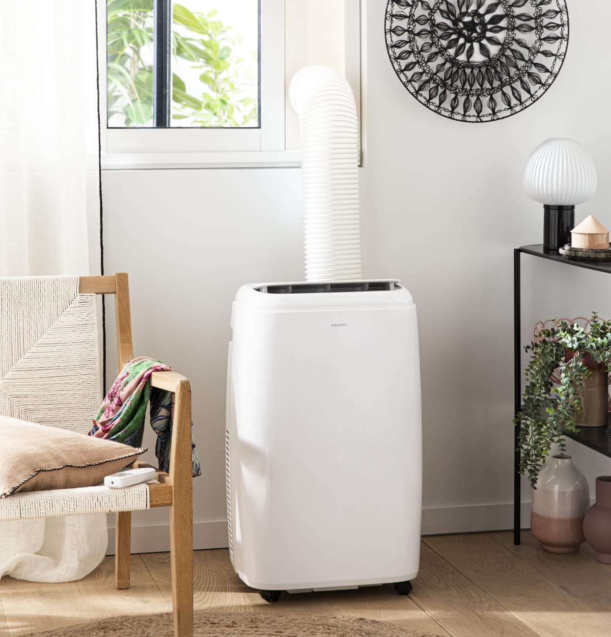 Bricocenter PORTABLE AIR CONDITIONER WITH HEAT PUMP 12000 BTU EQUATION