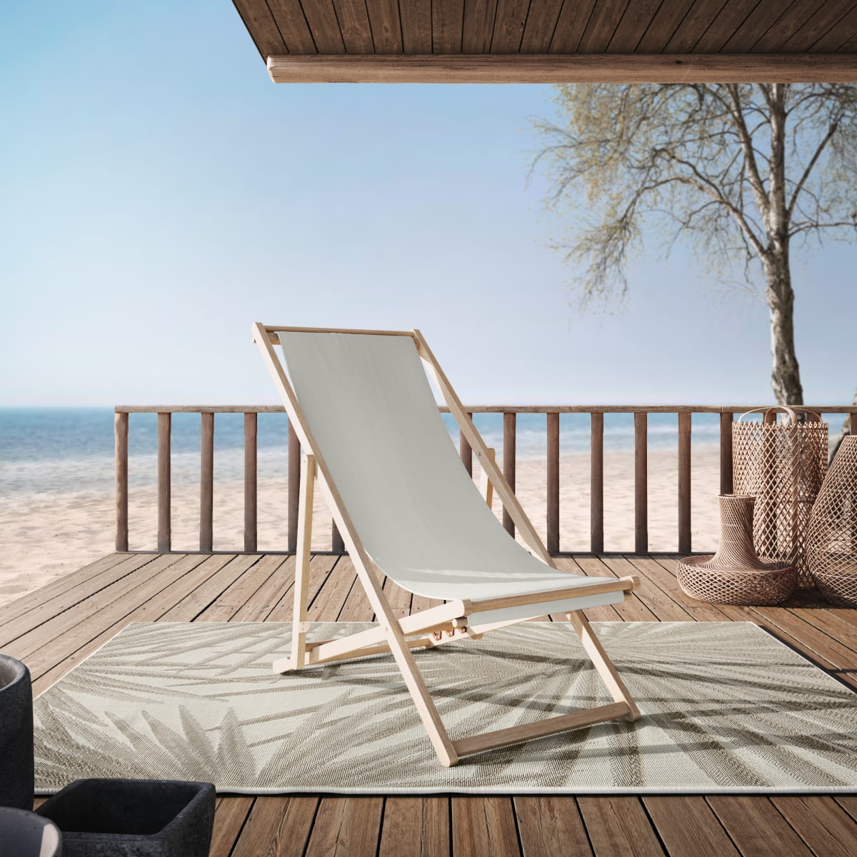 Naterial Solis deck chair in FSC acacia, 60x95x98 cm, cream