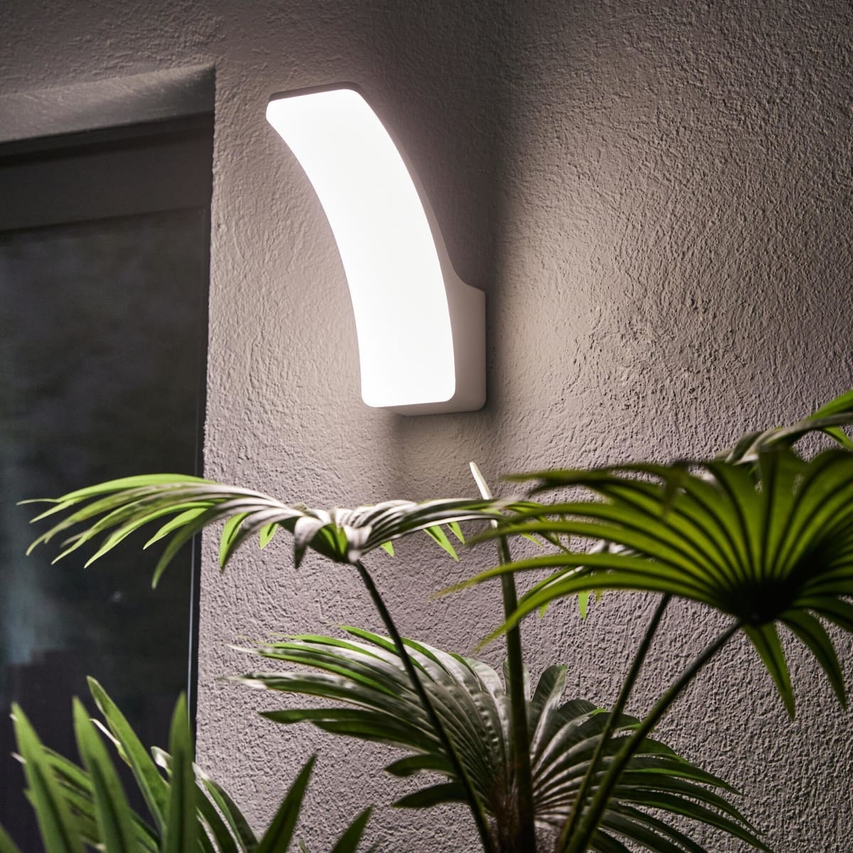 Bricocenter LAKKO ALUMINUM WALL SCONCE WHITE 22X8X22CM LED 11W NATURAL LIGHT IP44