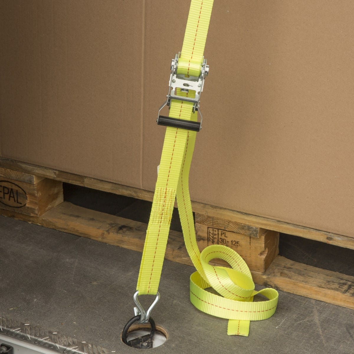 Bricocenter BELT WITH RATCHET 38MMX500CM 400KG