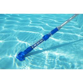 Rechargeable vacuum for swimming pool for pools up to d. 6.10M