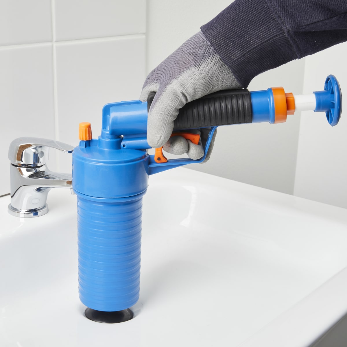 PRESSURE PIPE UNCLOGGING GUN