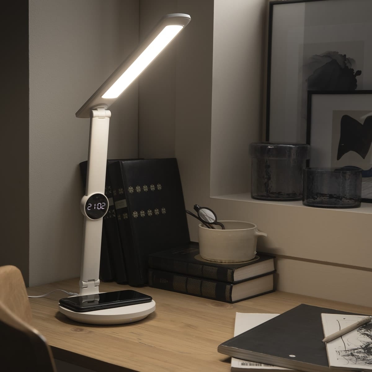 Bricocenter STUDIO LAMP ALEX PLUS METAL WHITE H35 CM TOUCH USB DIMMABLE
