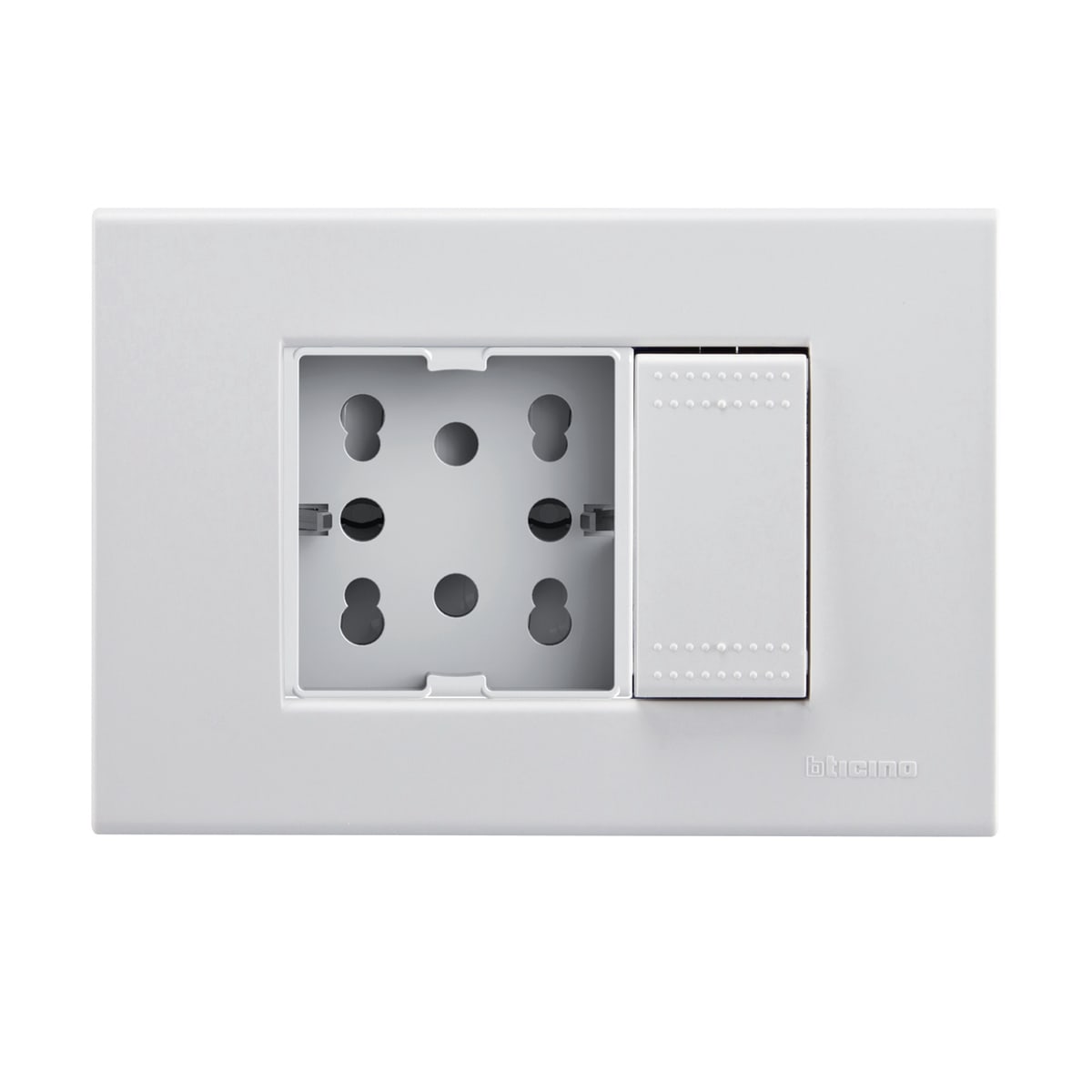 LIVING LIGHT 10/16A+2P+16A WHITE SOCKET