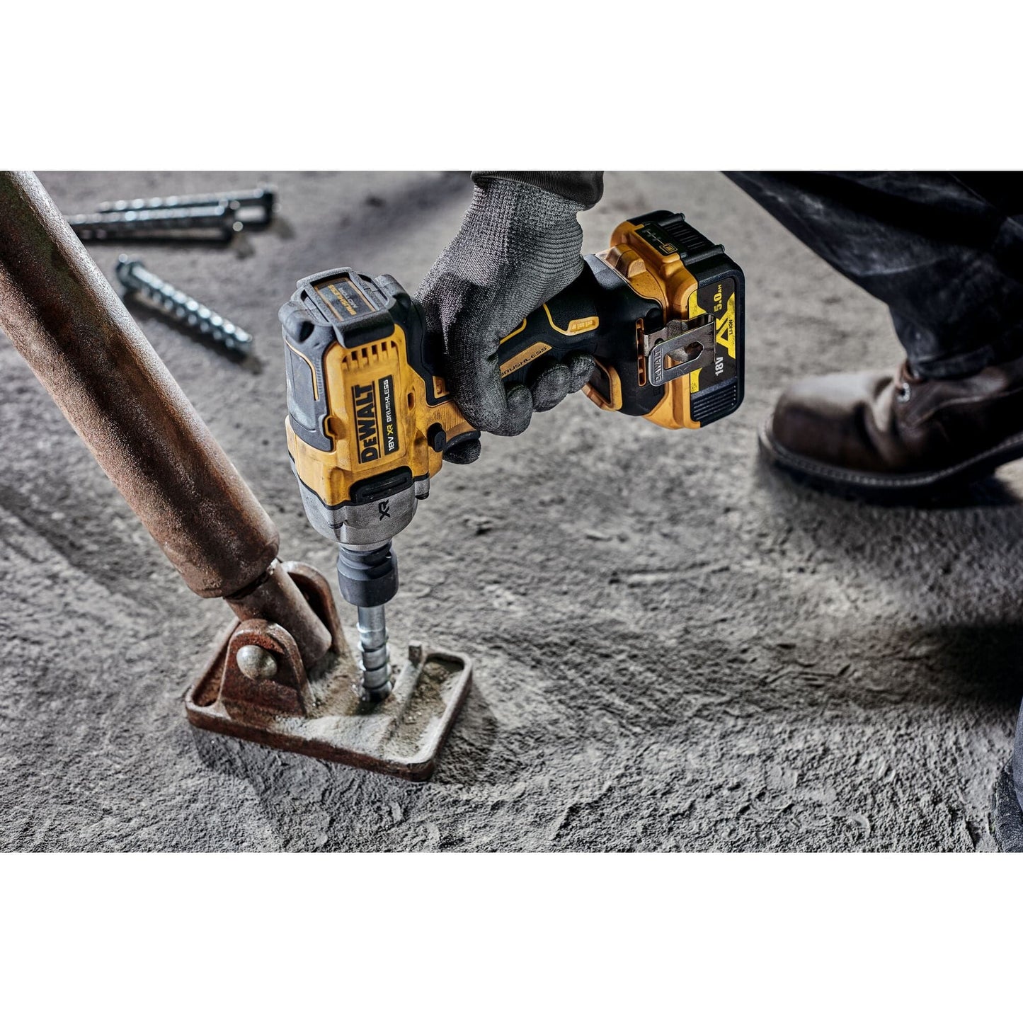 Bricocenter TRAPANO AVVITATORE A IMPULSI BRUSHLESS DEWALT 20V 3VELOCITA', SENZA BATTERIA E CARICABATTE
