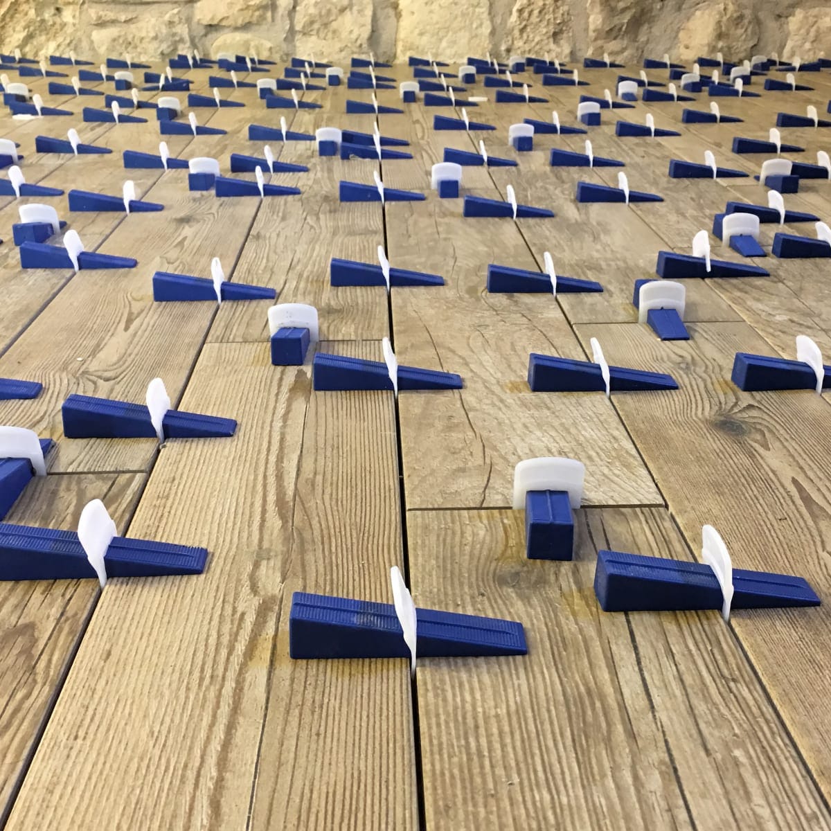 Bricocenter 100 TWO LEVELING WEDGES