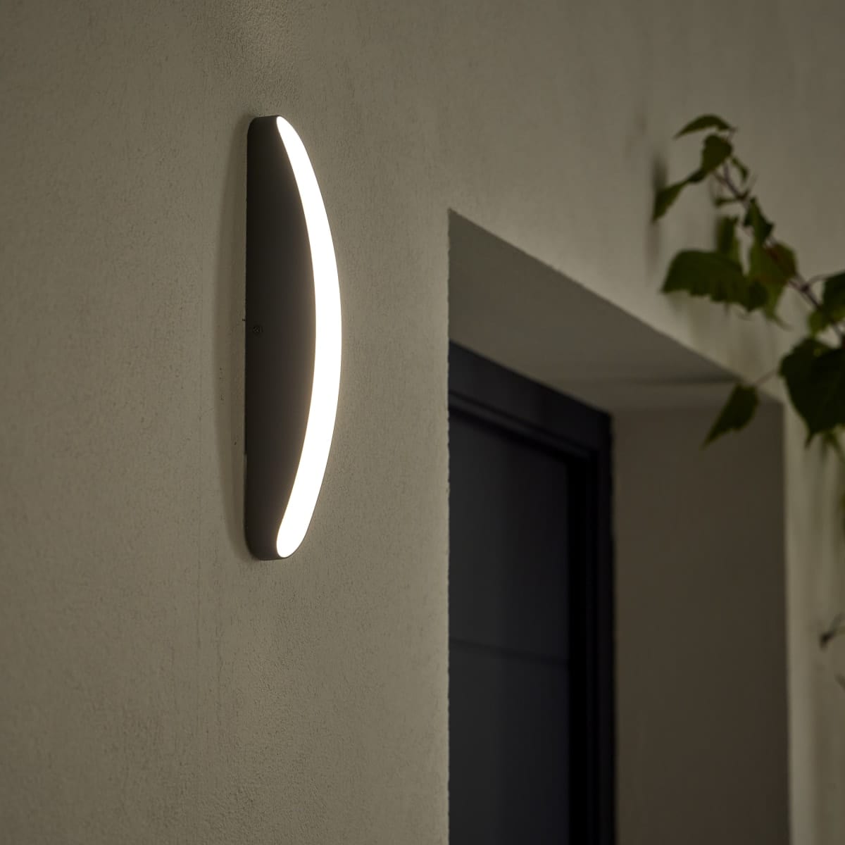 Bricocenter WALL LIGHT PILSEN ALUMINIUM GREY 4X5XH30CM LED 2300LM NATURAL LIGHT IP44