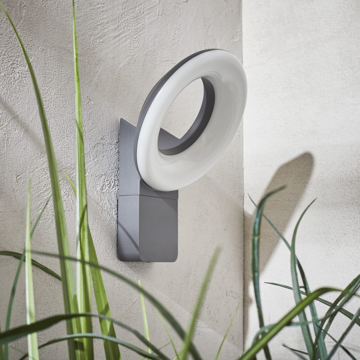 Bricocenter QUITO WALL LIGHT ALUMINIUM GREY 24X12.X12.5 CM LED 16W NATURAL LIGHT IP54