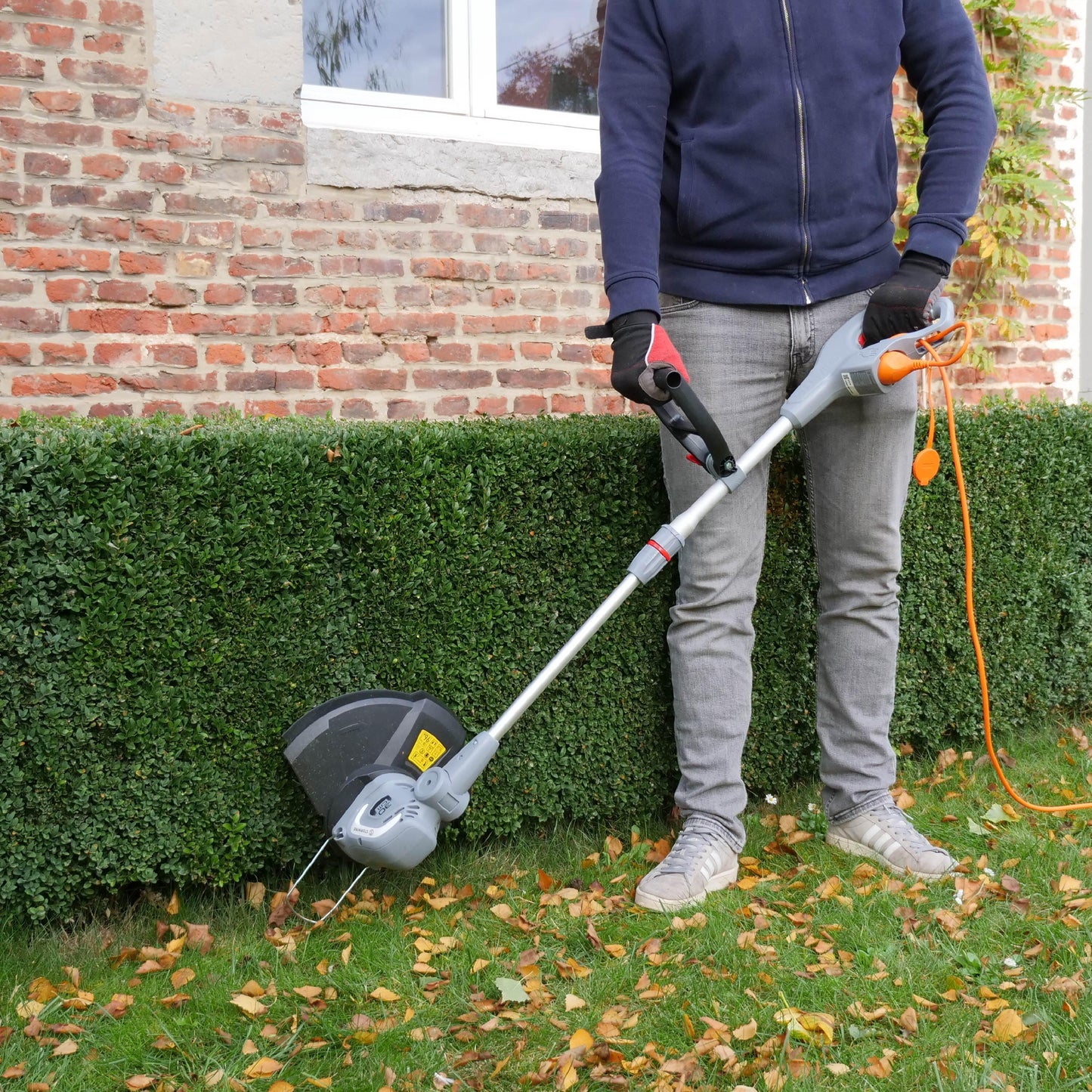 600W STERWINS STRING TRIMMER CUTTING DIAMETER 30CM