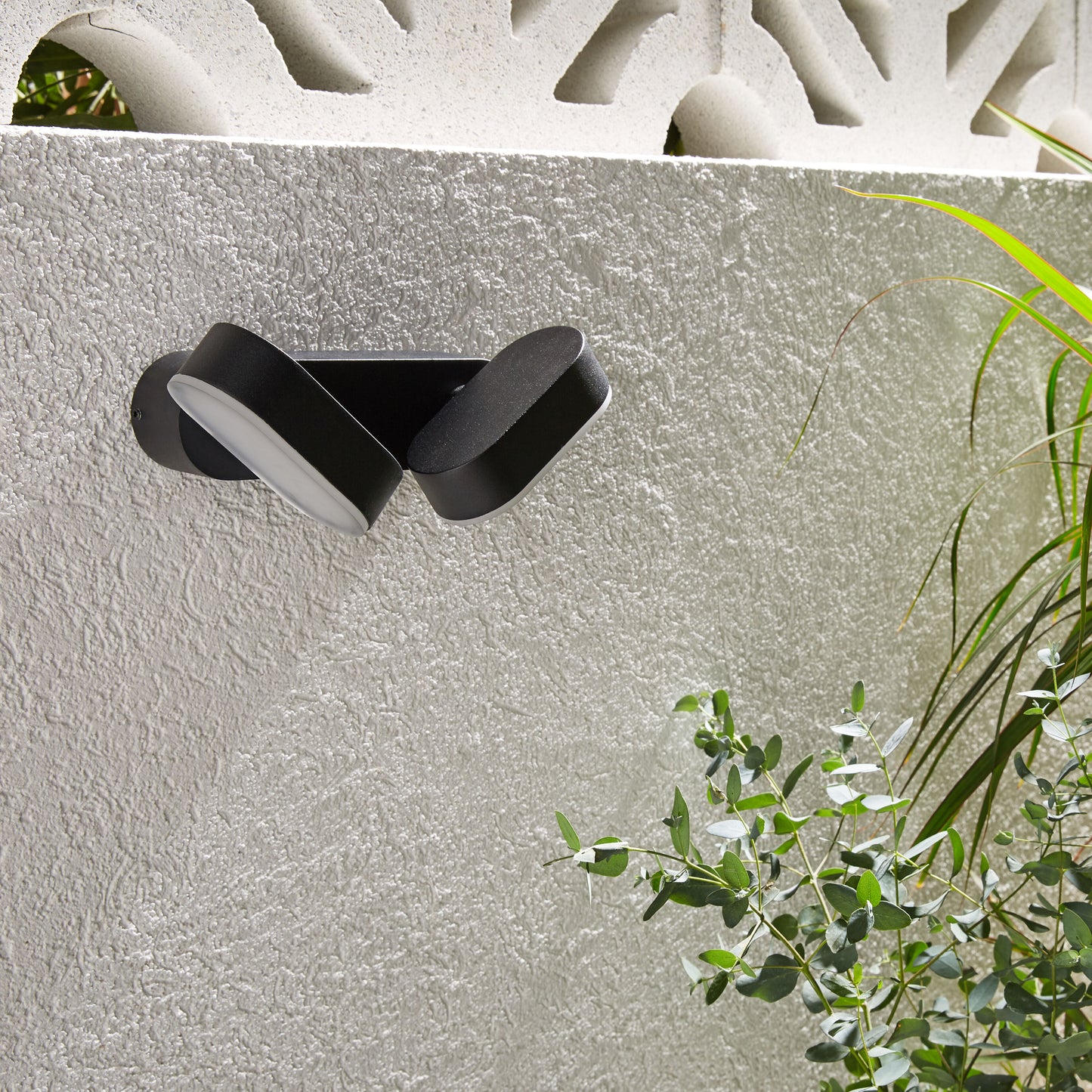 arundel steel wall light black 23x10x5.4 cm led 1440lm natural light ip54