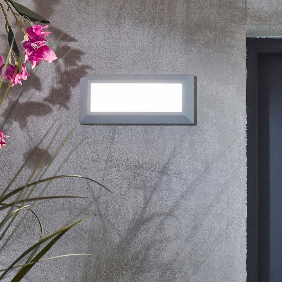 Bricocenter BRONSON RECESSED LIGHT ALUMINIUM WHITE 23x10x3.5 CM LED 8W LIGHT NATURAE IP44