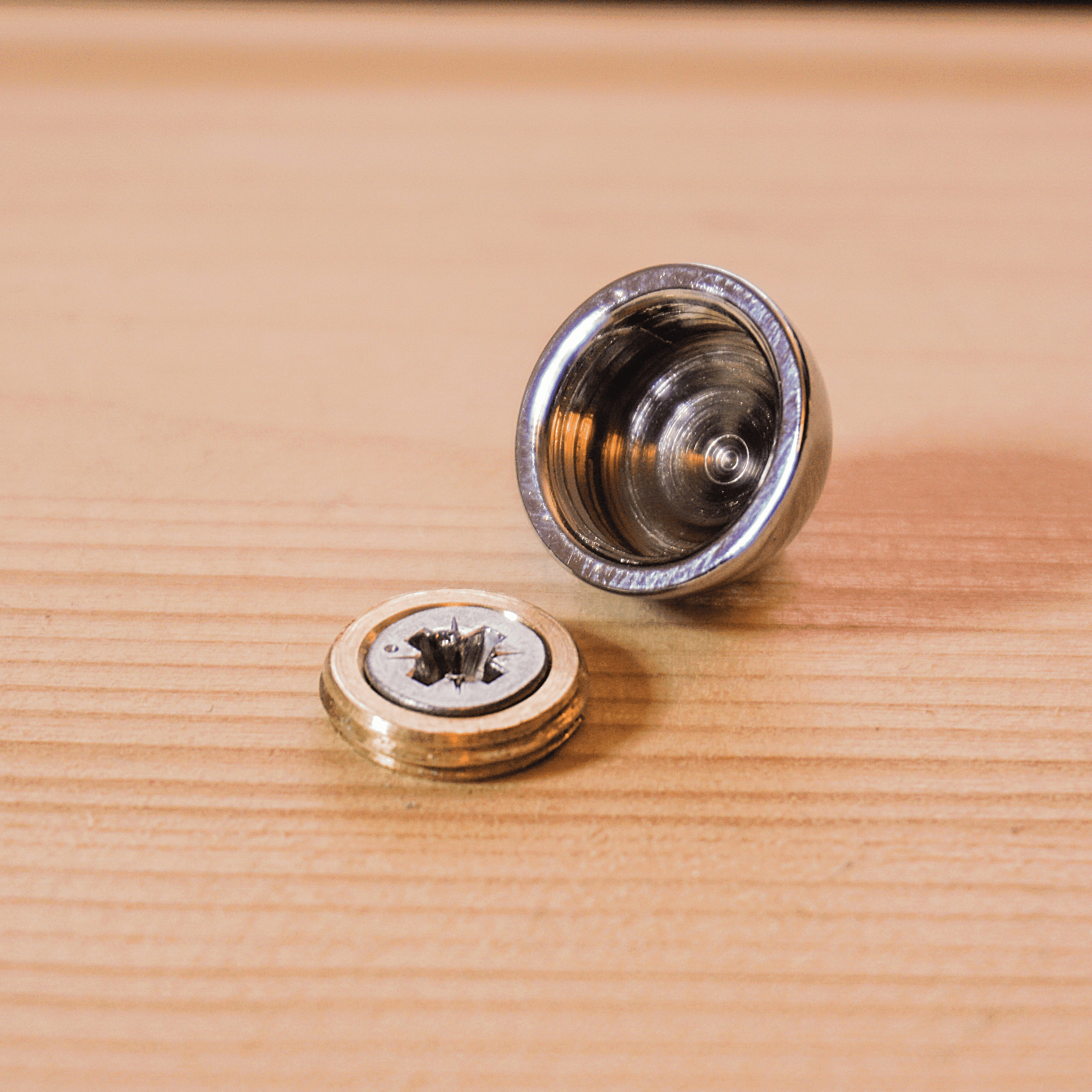 POLISHED CHROME-PLATED ROUND SCREW COVER DIAM 15MM 4 PCS.