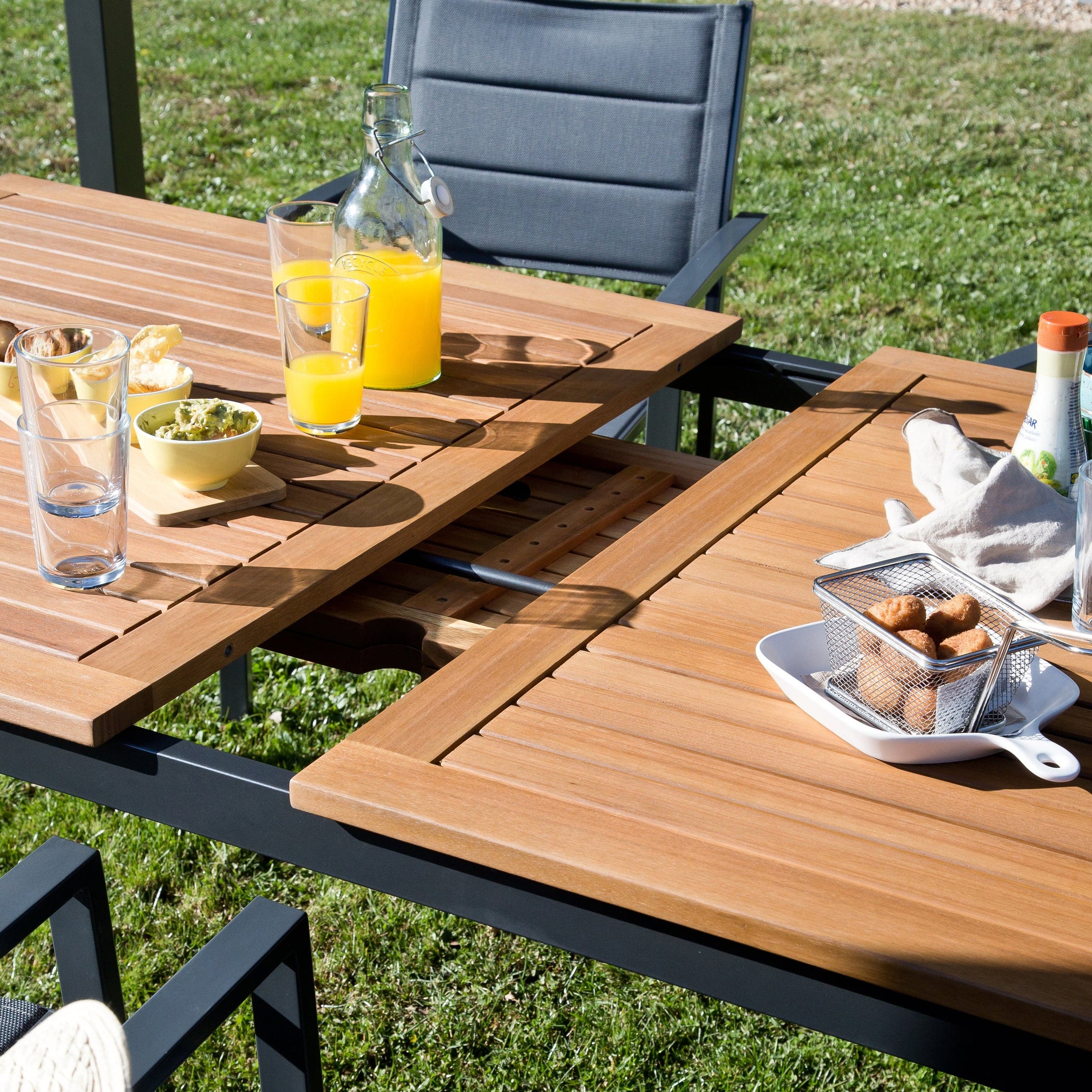 Bricocenter TAVOLO ALLUNGABILE ORIS NATERIAL 6-8 POSTI RETTANGOLARE ALU. TOP LEGNO 99X180-240XH75