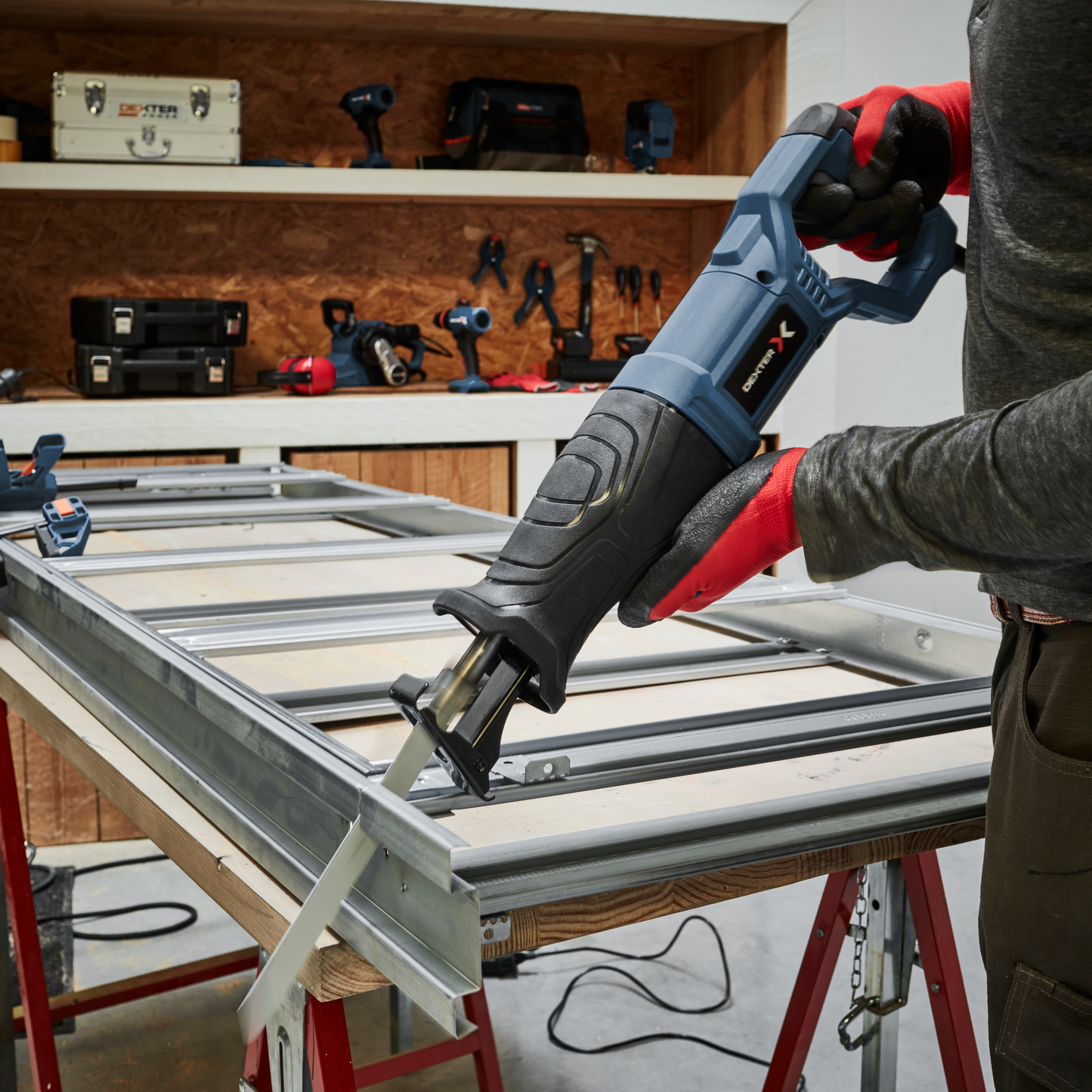 DEXTER RECIPROCATING SAW 900W, MAXIMUM CUTTING HEIGHT WOOD 150/200MM