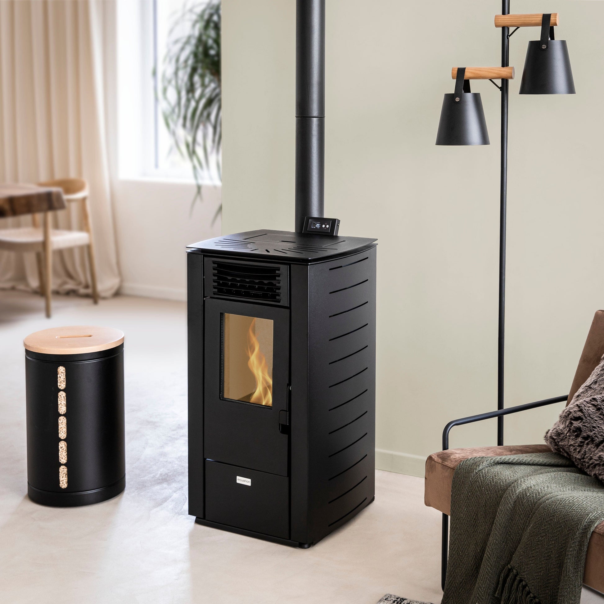 Bricocenter STUFA A PELLET HELLA  EQUATION L1 7 KW COLORE NERA