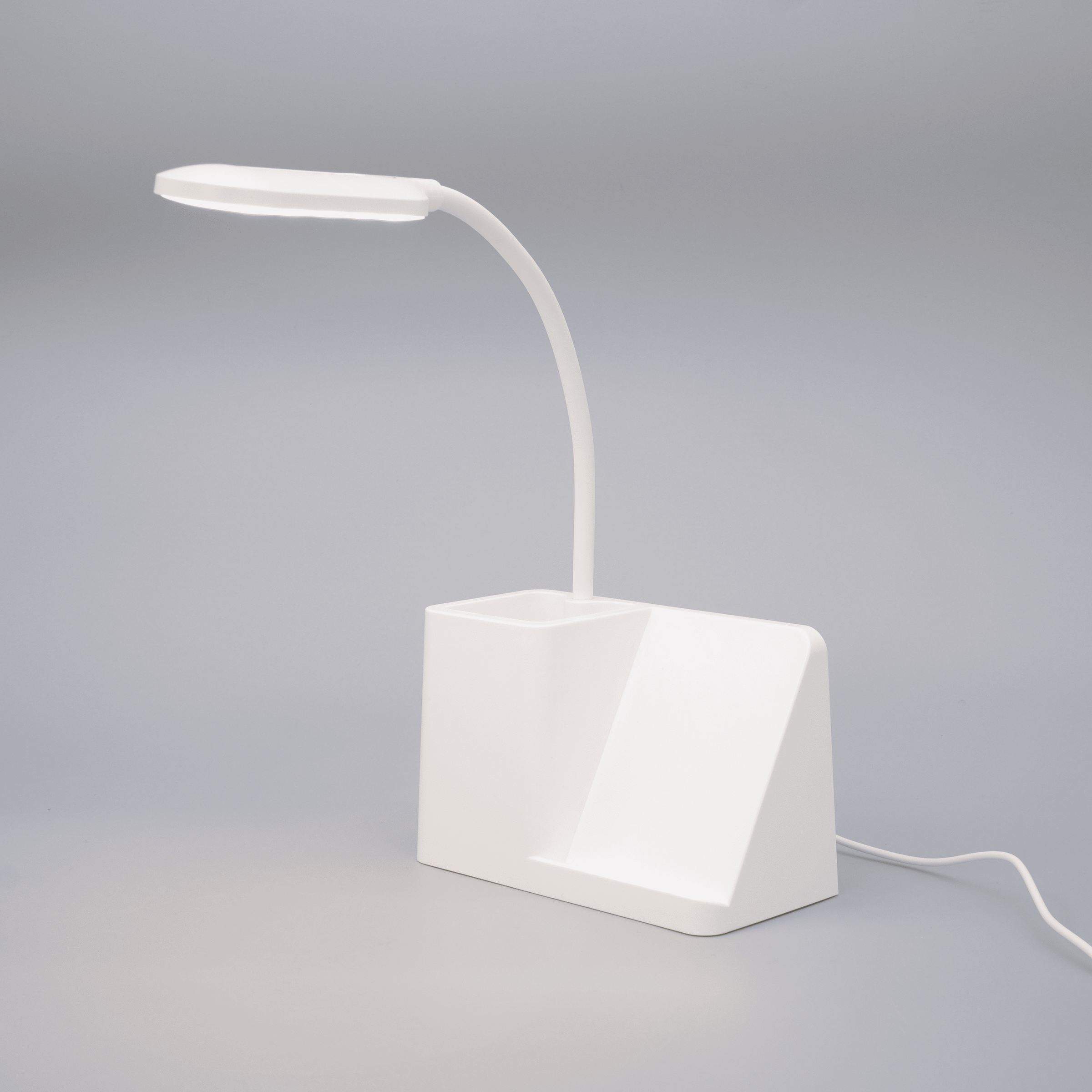 Piat study lamp, white plastic, H23 cm, LED 5W CCT dimmable
