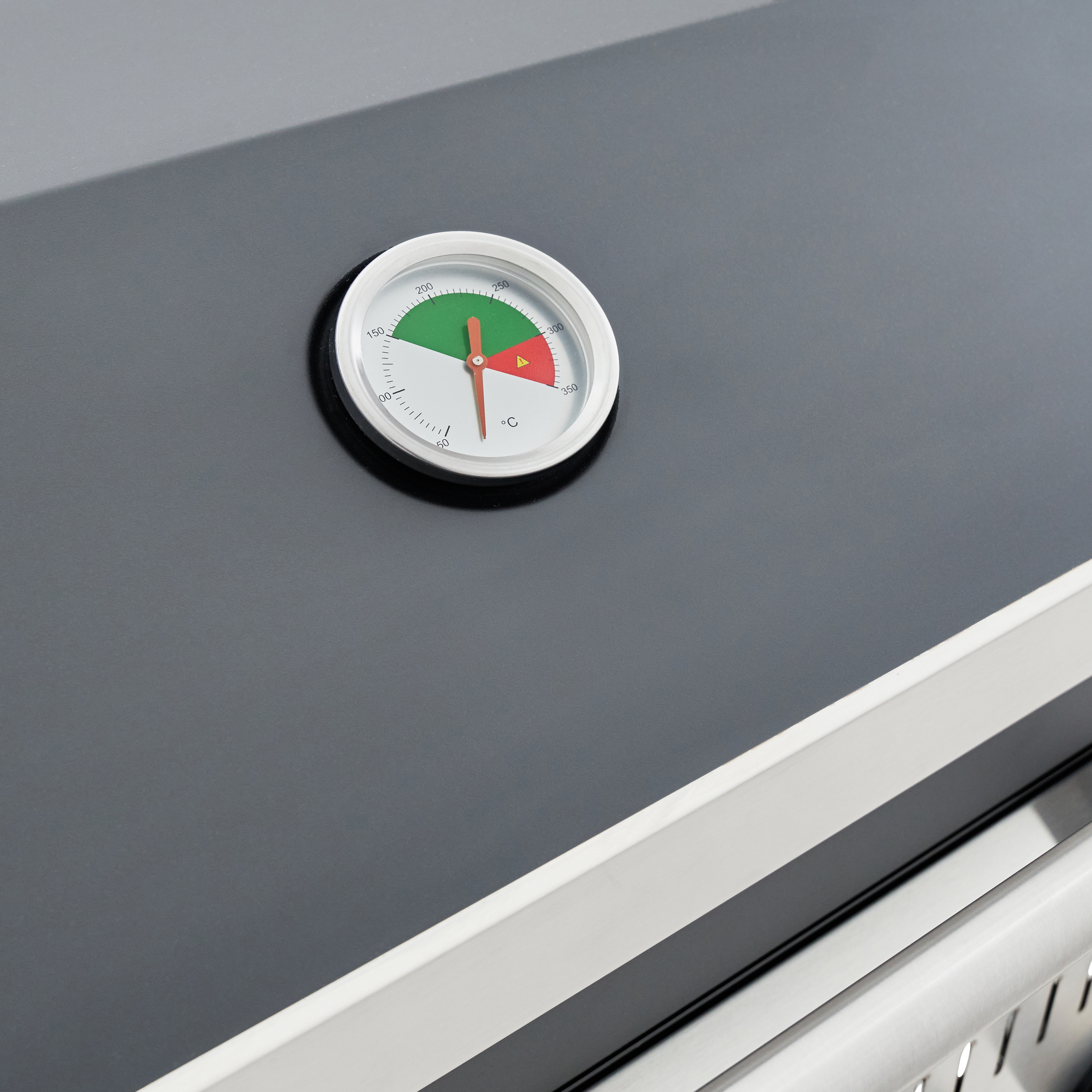GAS BBQ C500 4 + 1 BURNERS