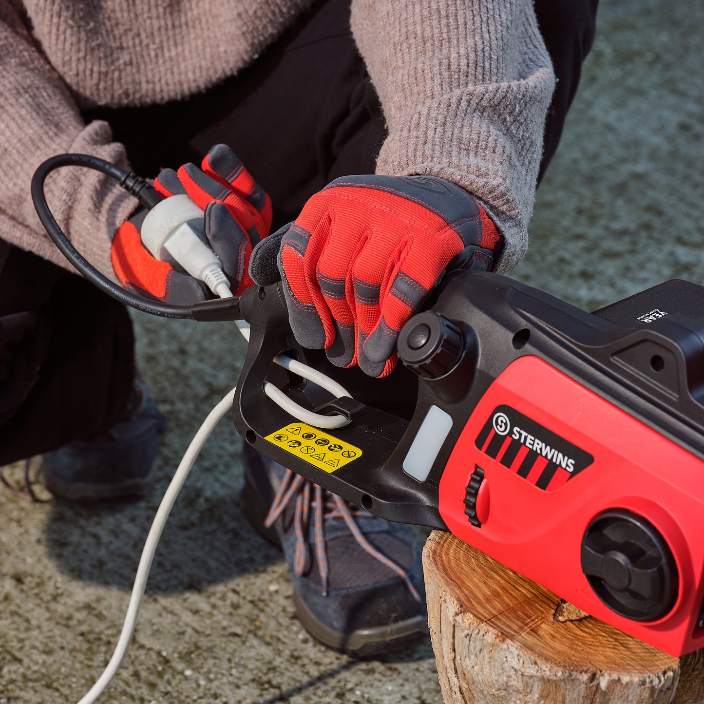 STERWINS 2000W ELECTRIC CHAINSAW 35CM BAR