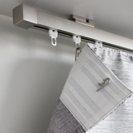 24 METAL HOOKS