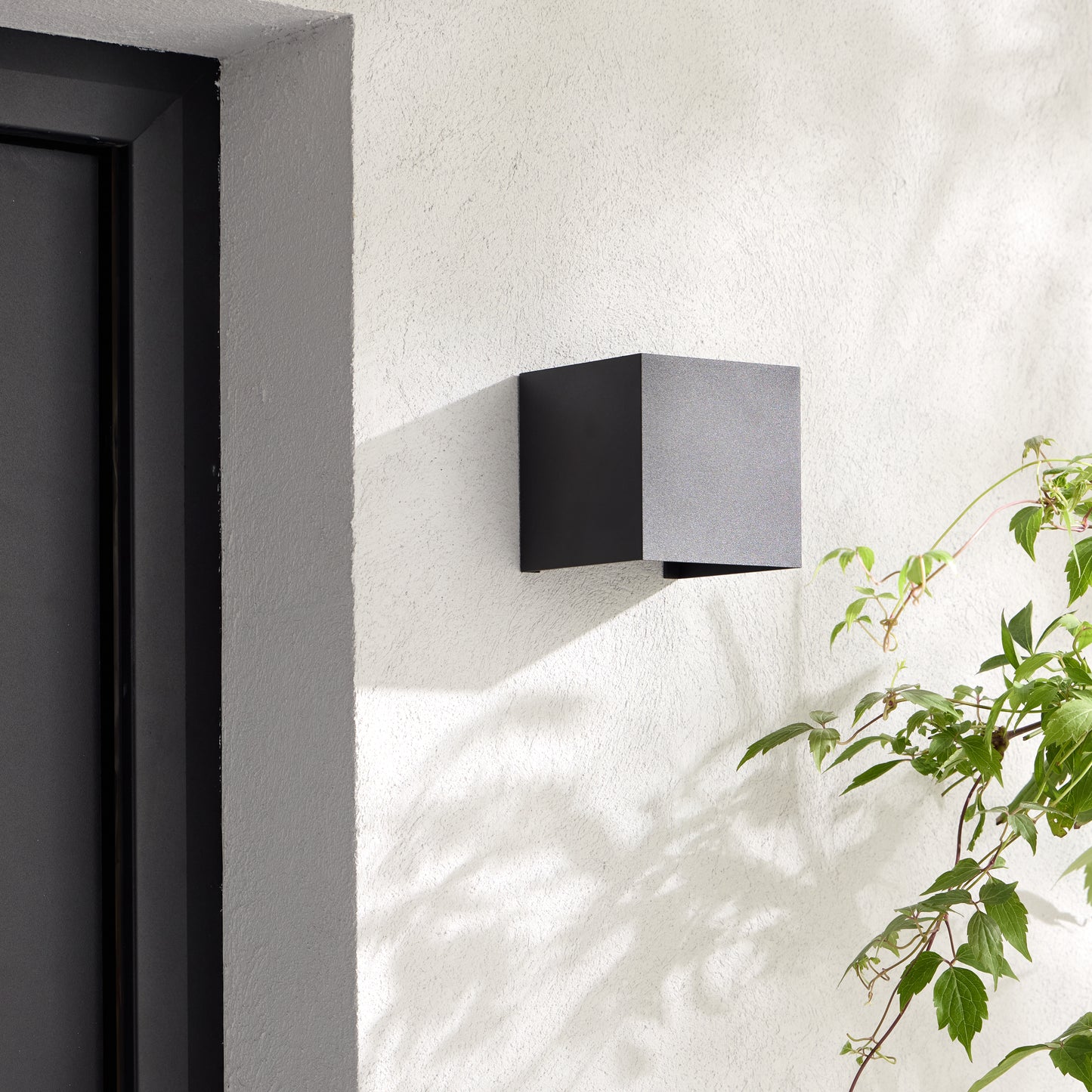 ROXBURY BLACK ALUMINUM WALL SCONCE 10X10XH10 CM LED 810LM NATURAL LIGHT UP&DOWN IP54