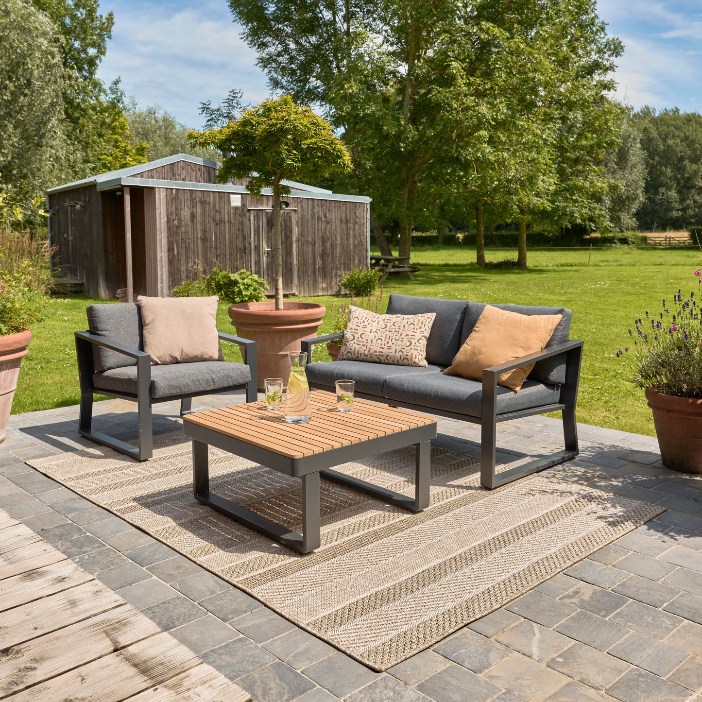 BEIGE SEMBA OUTDOOR RUG 160X230CM INSPIRE