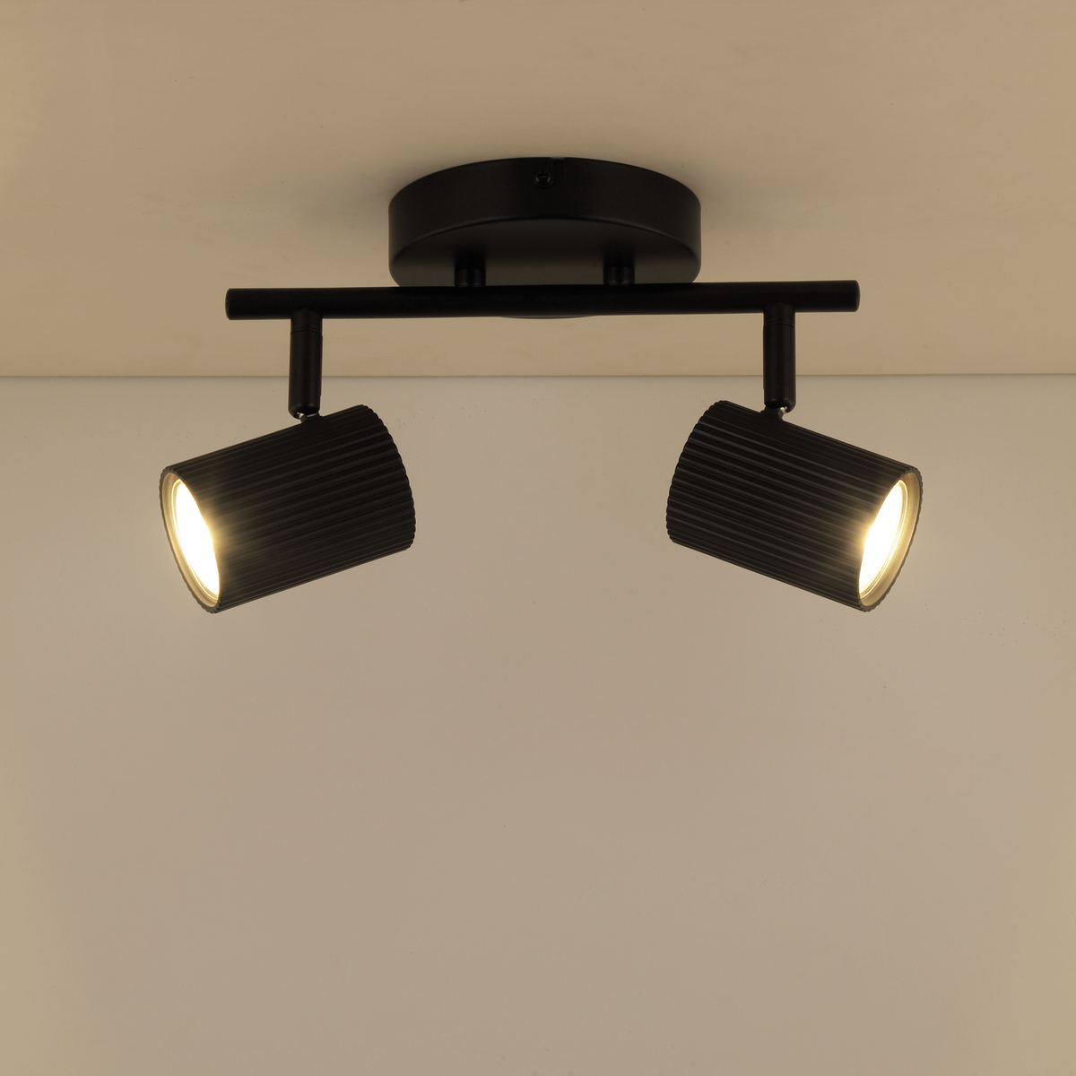 Fabio black metal spotlight, L 13.5 cm, GU10 = 10 W