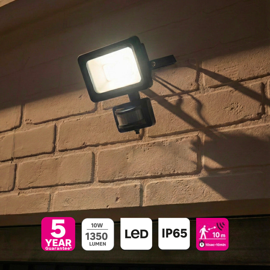 Proiettore yonkers alluminio grigio 15.6x6.8 cm led 10w luce cct sensore di movimento