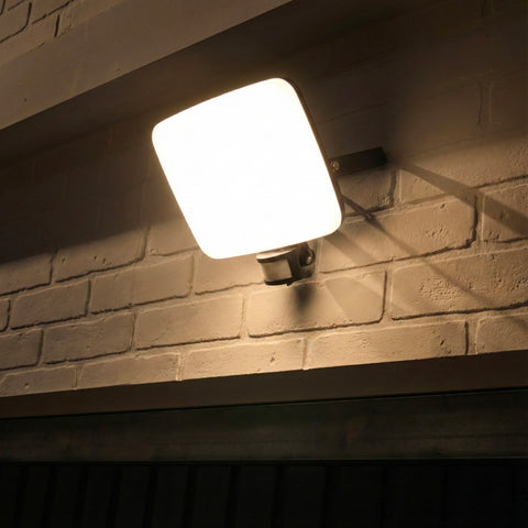 White aluminium Kanti spotlight, 24.5 x 7.4 cm, 50W LED, CCT lighting, motion sensor