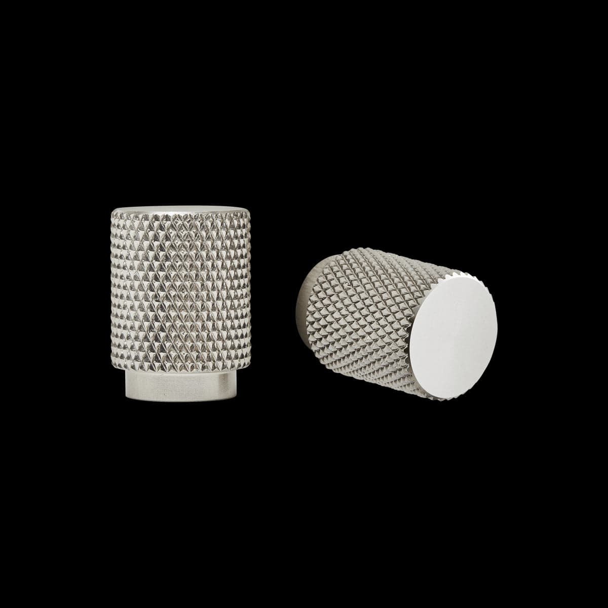 2 AXEL KNOBS D 18 X H25 MM IN POLISHED BRUSHED NICKEL