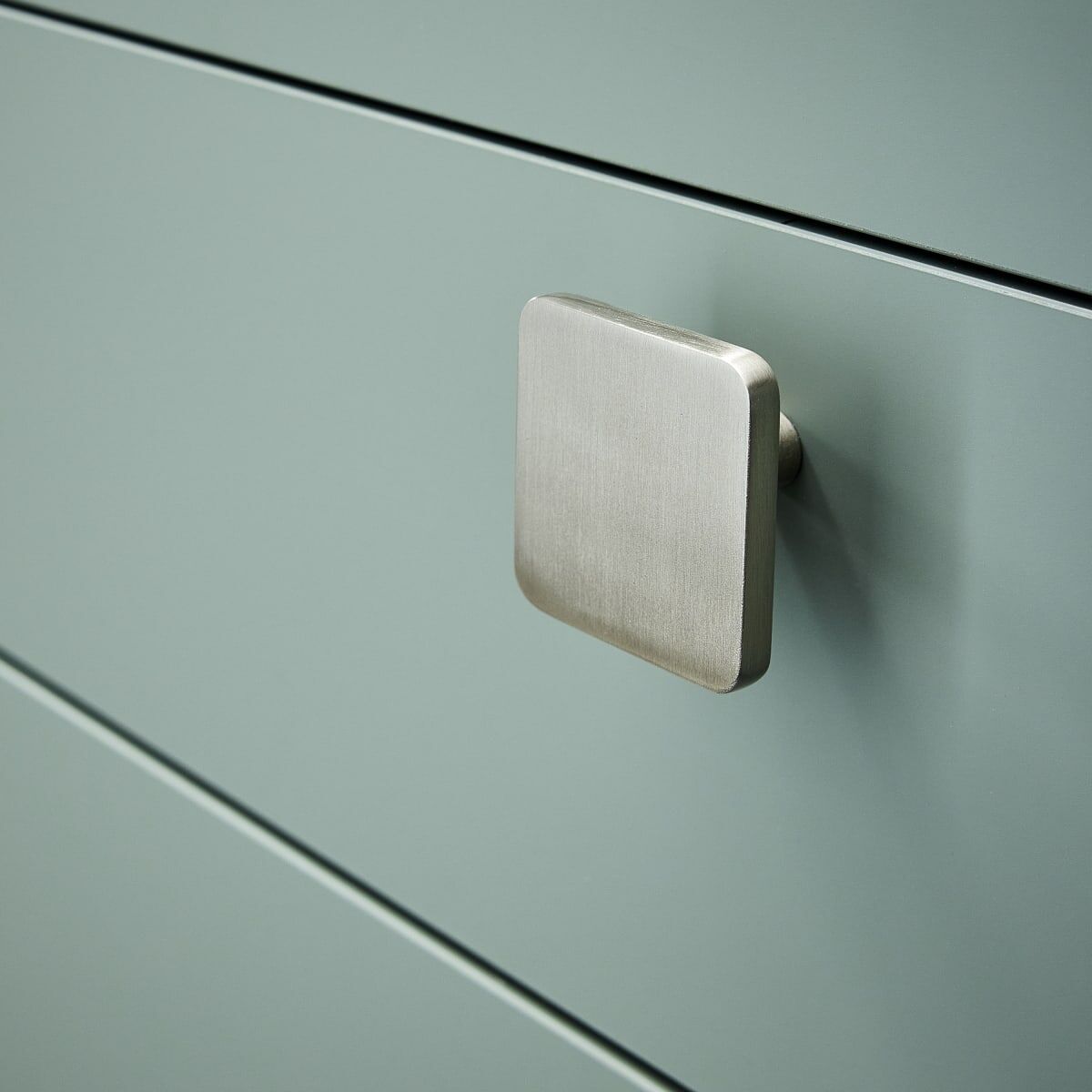 1 KEO 40 MM BRUSHED NICKEL KNOB