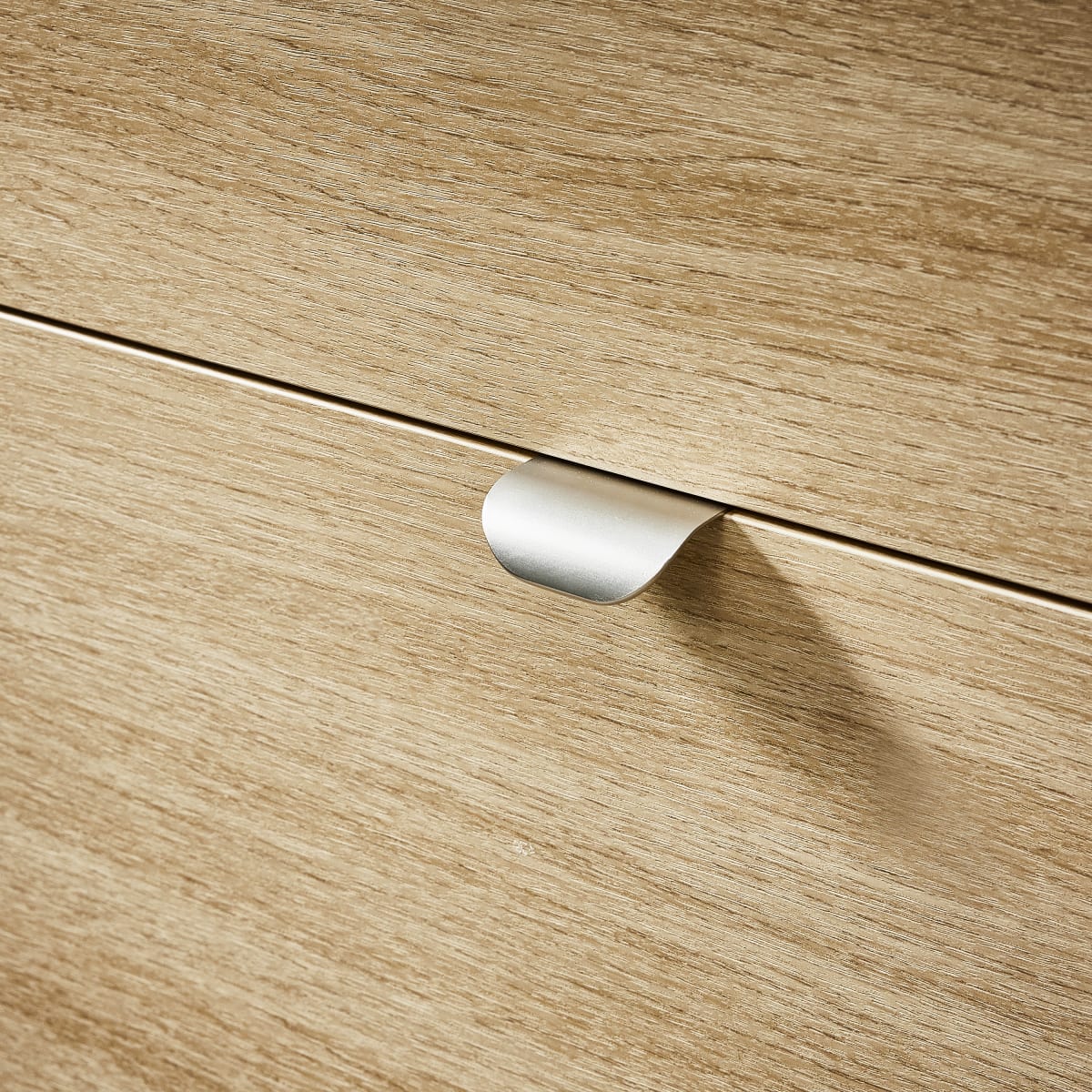 1 ZANTE HANDLE WITH 32 MM CENTRE DISTANCE IN BRUSHED ALUMINIUM XS