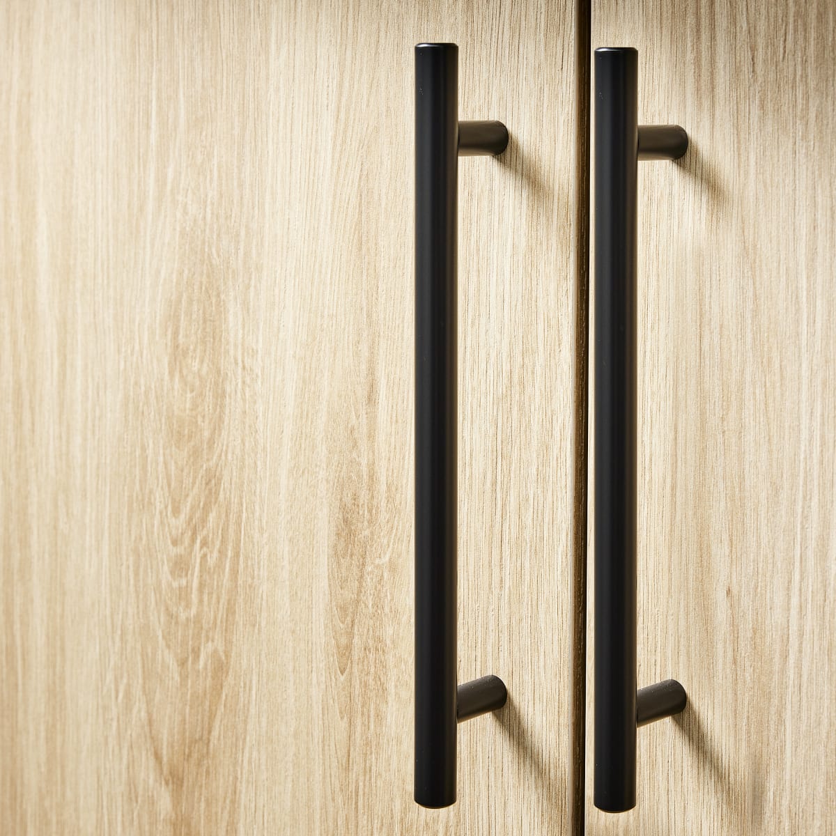 1 HANDLE WILL BE 160 MM CENTRE DISTANCE IN MATT BLACK METAL