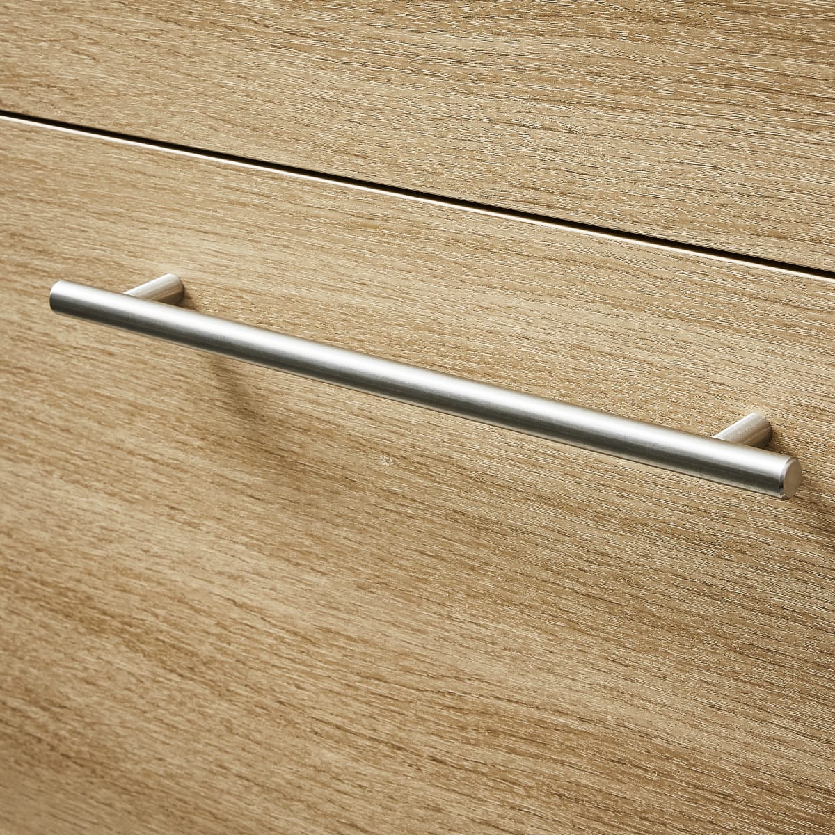 1 SARA HANDLE 224 MM CENTRE DISTANCE IN POLISHED BRUSHED NICKEL
