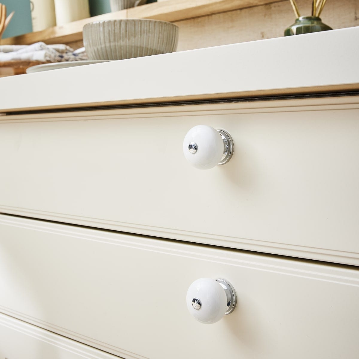 4 GABI D 40 MM WHITE PORCELAIN KNOBS