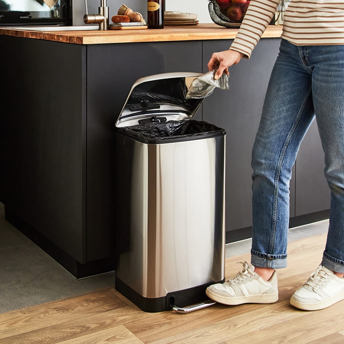 Bricocenter 30L SLIM PEDAL BIN, STAINLESS STEEL, FINGERPRINT RESISTANT, SOFT CLOSURE