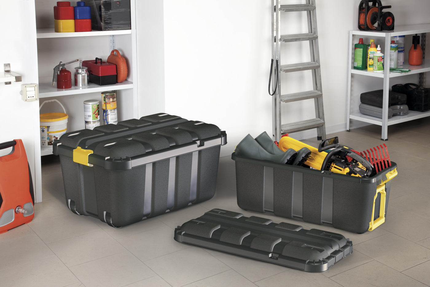 Boxone container with lid, L59 x W39 x H35 cm, 50 litres, black/yellow