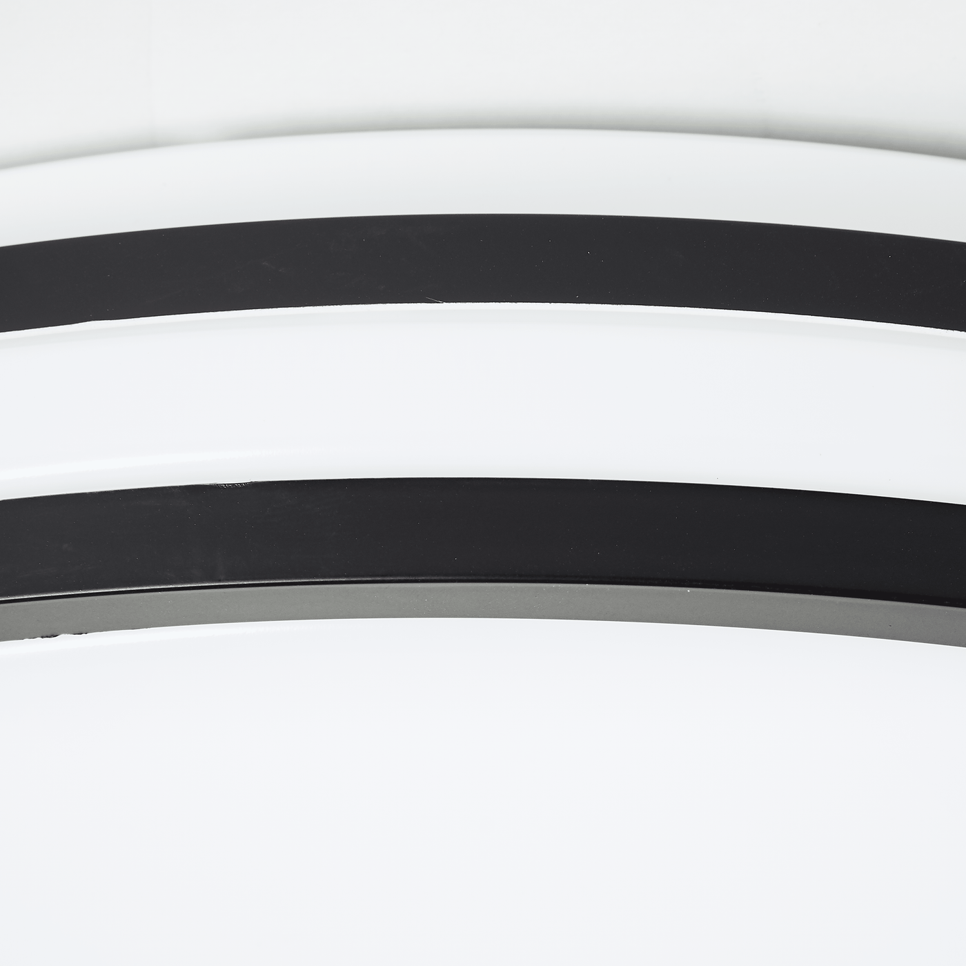 Kosta ceiling light, black and white metal, 40 cm diameter, LED, CCT, dimmable